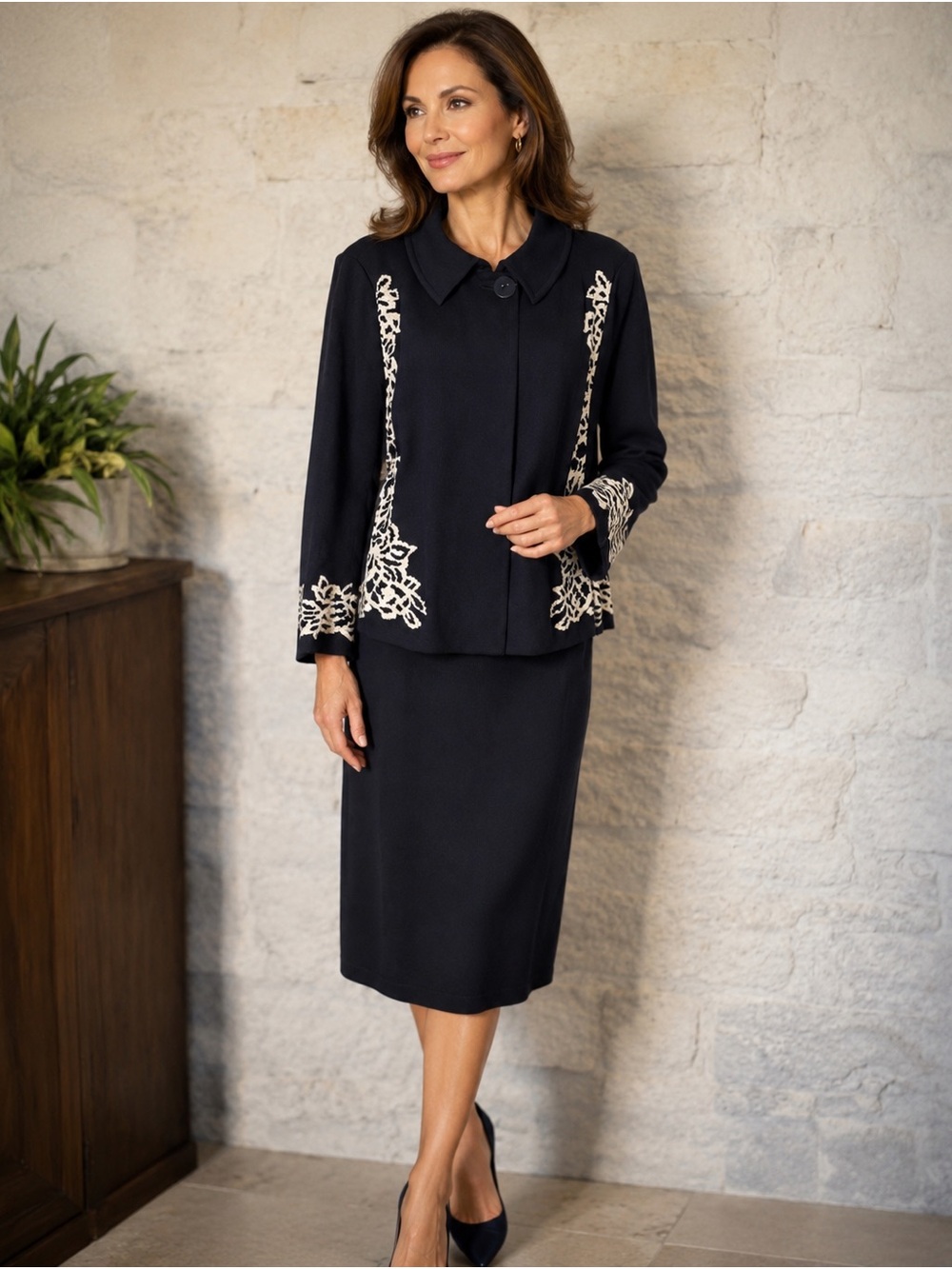 St. John Knit Navy 2 pc Jacket Skirt Suit Sz 10 12